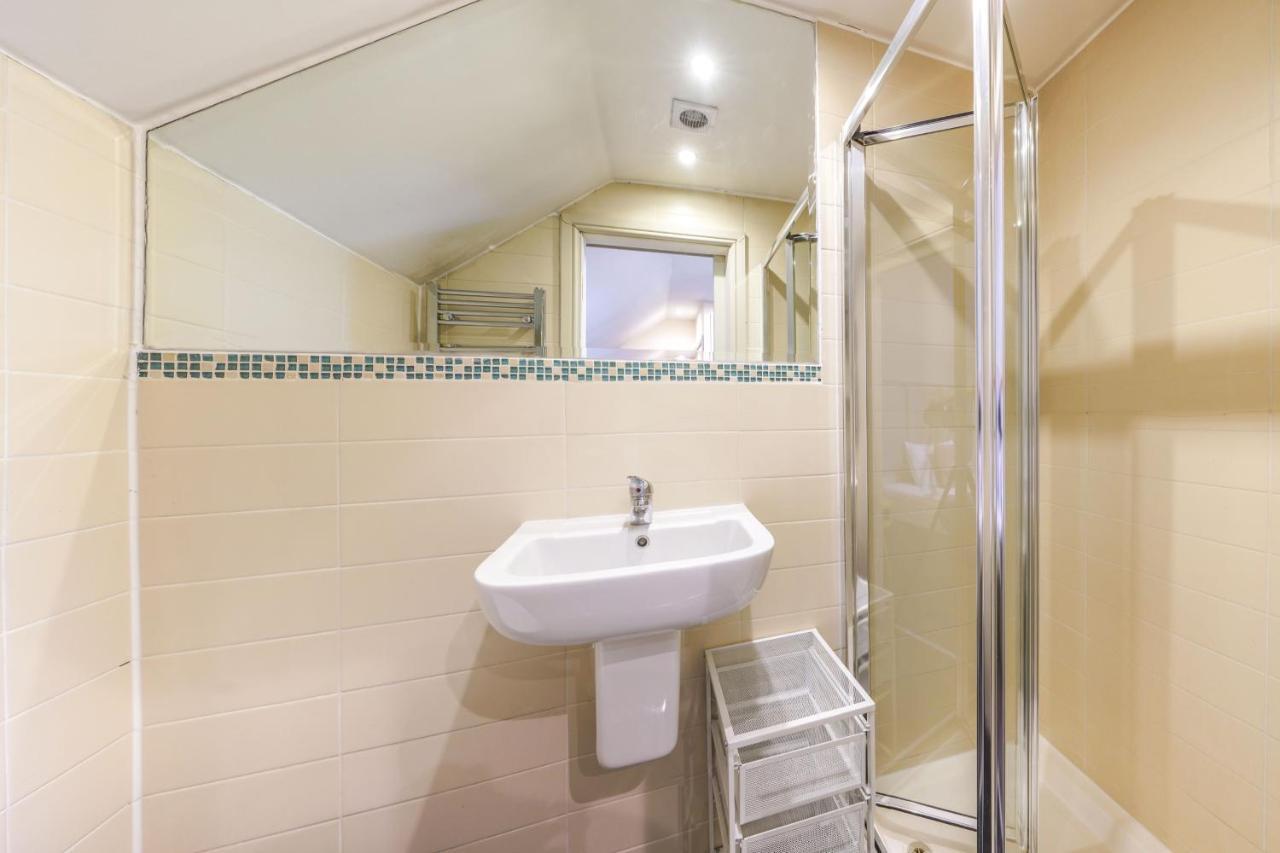 דירות לונדון Quiet Double Studio Flat מראה חיצוני תמונה